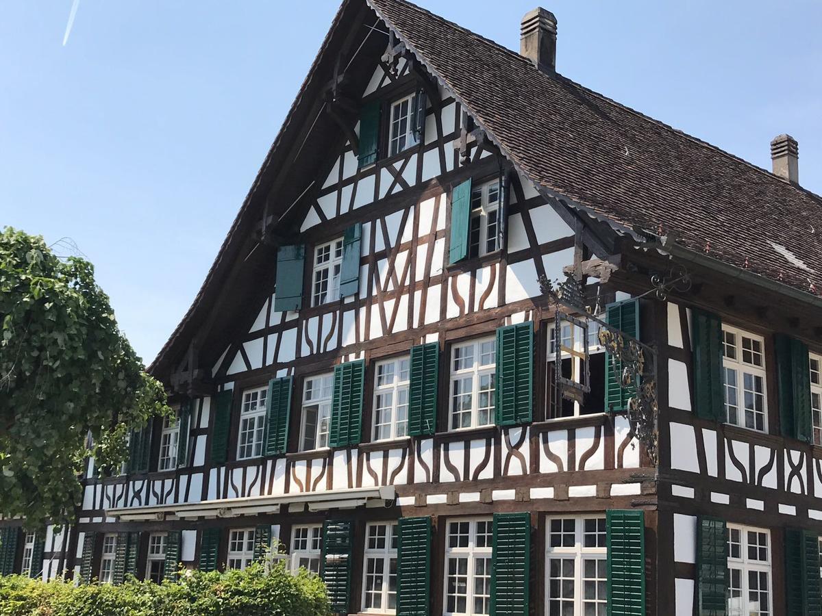 Gasthaus Zum Goldenen Kreuz Rafz Exterior photo